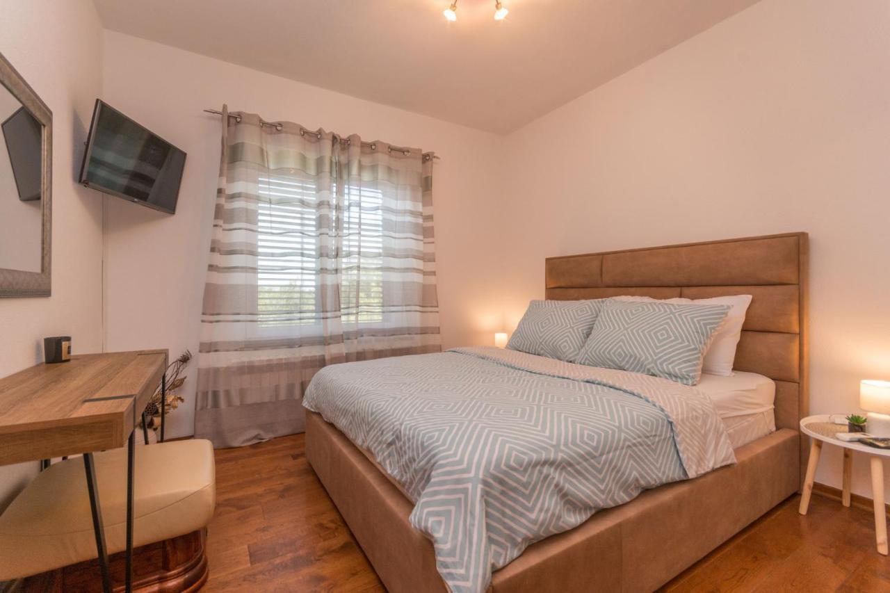 Villa Perini Dvori Donji Zemunik Kültér fotó